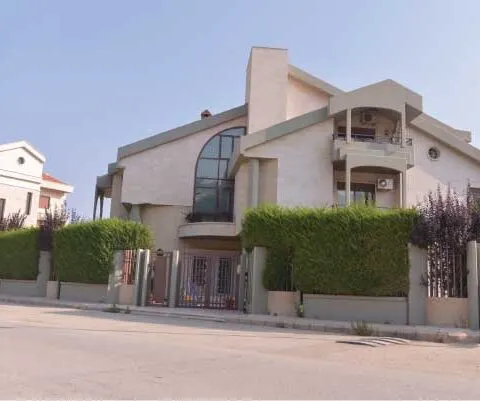 Elie Lateef & Sons — view 4